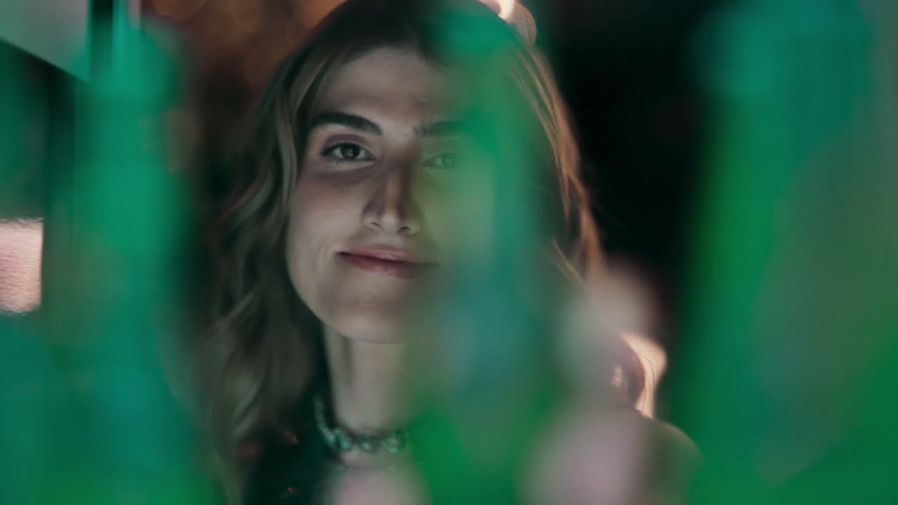 Heineken. Produzida com energia 100% verde.