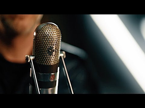 Roy és Ádám Trió: Komolyan sírok (Official Music Video)