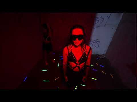 Bang Babsy - Stampfen (offizielles 4K  Musikvideo)