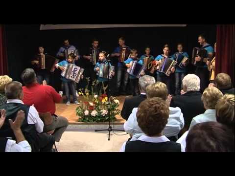 Podmladek Modras - Čebelar (L. Slak)