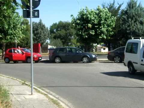 2009 - Pomarico (Provincia di Matera), Italia - Case Sociali e Chiosco - Parcheggio