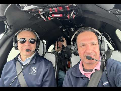Cirrus G3 Vision Jet Flight Demo: Texting and Flying