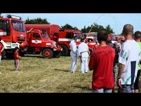 SDH Suchdol 130 let - ukázka SDH Pěnčín s historickou kombinovanou stříkačkou