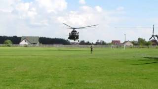 preview picture of video 'śmigłowiec mi-17'