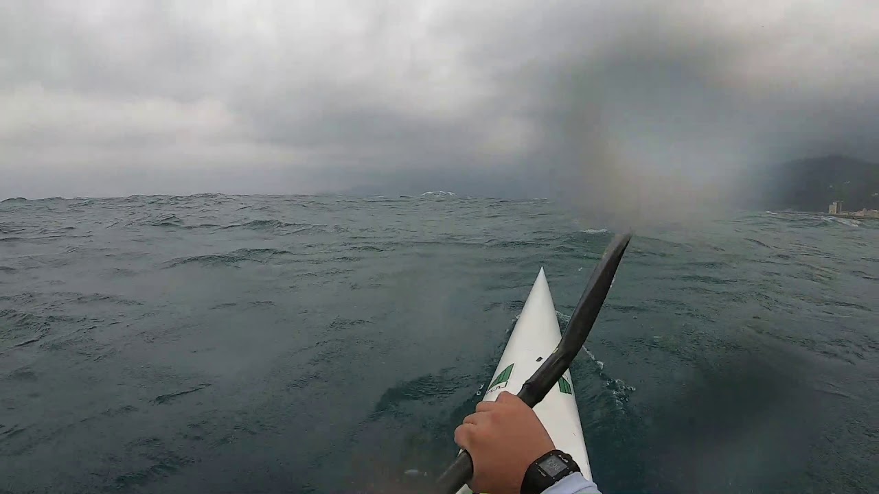 Surfski 30 kt Shock Wave Sports