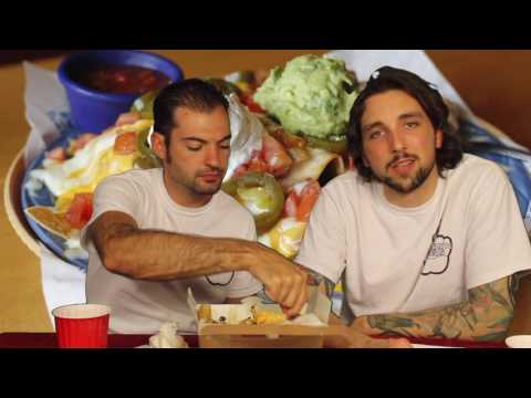 download lagu mp3 mp4 Red Robin Nachos, download lagu Red Robin Nachos gratis, unduh video klip Red Robin Nachos