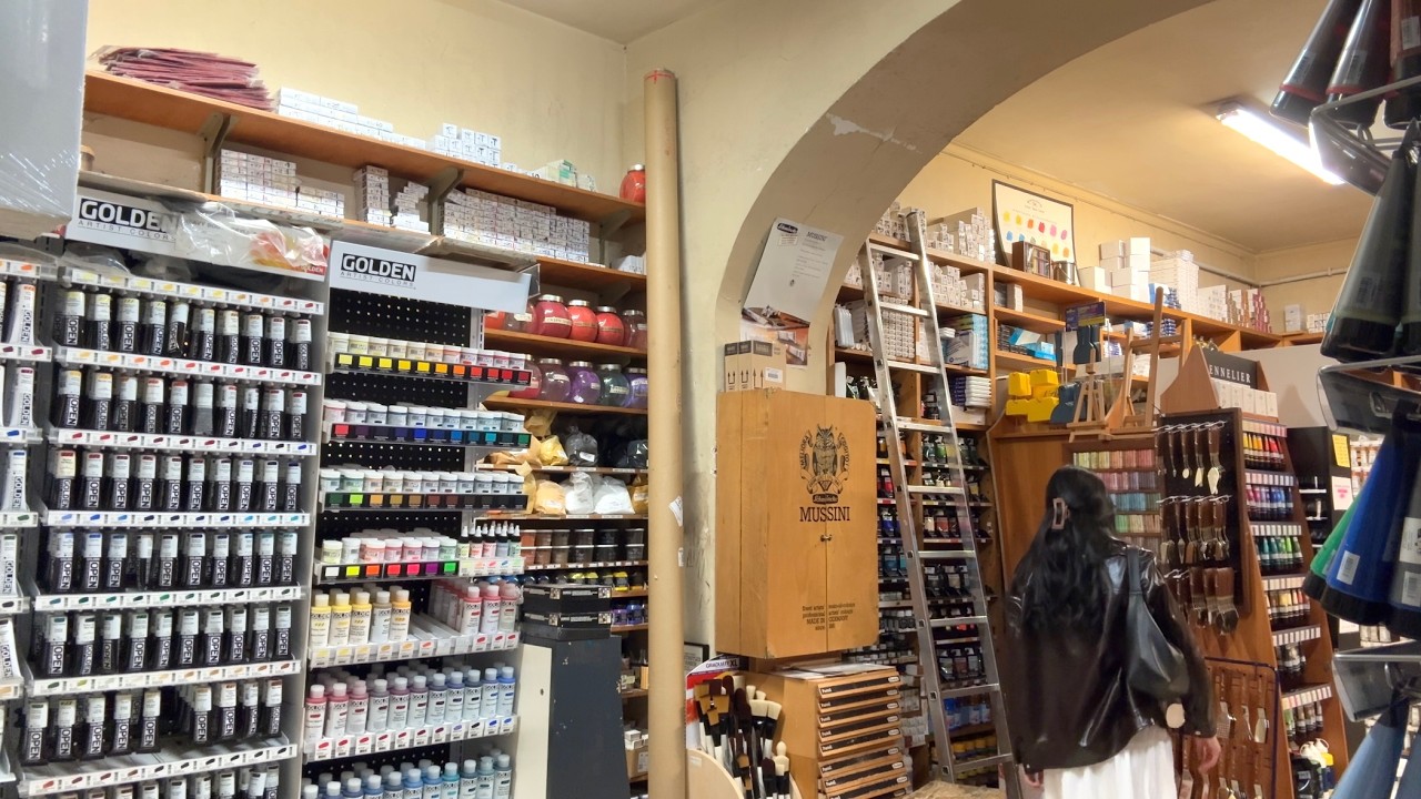 rome art vlog pt 1 | art supply shopping, exploring the city, making pasta + seeing the pope?!