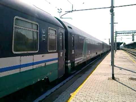 ICN 794 Reggio Cal. C.le - Torino PN con E444R.082 (Prato C.le 09/07/13)