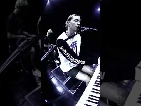 Thumbnail for LANY – 13 (Live Performance) by LANY