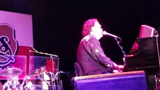 Ronnie Milsap intro and Prisoner Of The Highway at Billy Bob's Texas