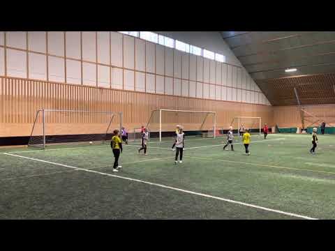 FC Honka/P14 Musta M - SISU/P13 Valkoinen