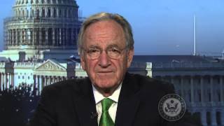 U.S. Sen. Tom Harkin, Iowa, accepts APHA's 2014 Legislator of the Year Award