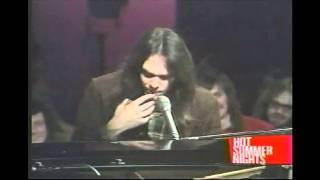 Neil Young Live At The BBC 1971. 06 A Man Needs A Maid.
