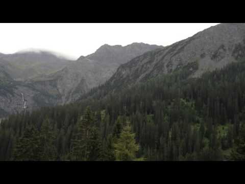 小学生・中学生留学・ローゼンベルク校の子供向けサマーキャンプがある町の風景【スイス留学.com】