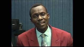 Charles Mombaya  Le nom de Jésus