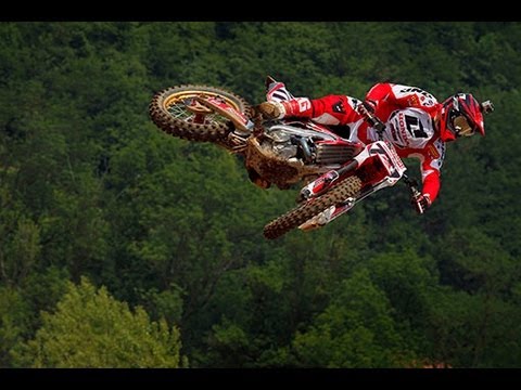 Evgeny Bobryshev shows us the way around Maggiora, Italy