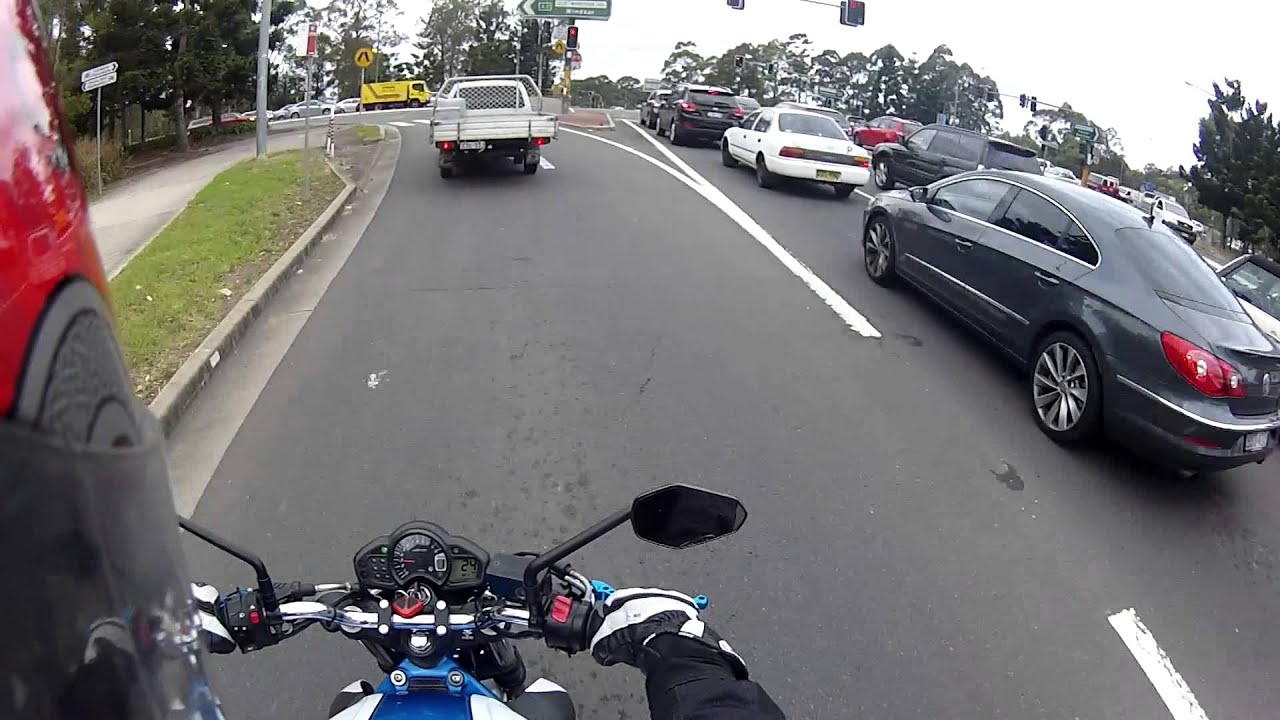 Suzuki SFV650 Gladius - Amazing V-Twin Sound!