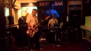 2 Sick Monkeys ~ Swamp Jacket ~ Riffs Bar Swindon ~ 31/05/13