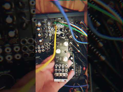 nano alt #eurorack #musicproducer #techno #synth #synthesizer #musicstudio #3city #glitch #vhs