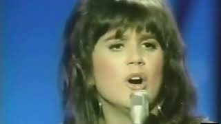 Linda Ronstadt - Will You Love Me Tomorrow (Johnny Cash Show,  March 11, 19700