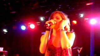 The Donnas:  It's On The Rocks (3/25/2010)