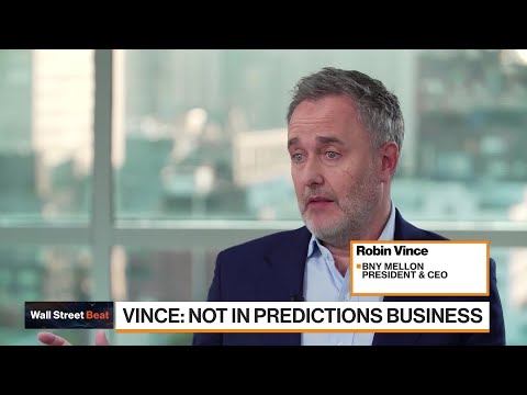 BNY Mellon CEO Vince Gives Fed `An A-Grade' on Economy thumbnail