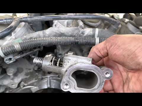 2017 GMC Canyon thermostat  and Engine Coolant Sensor location