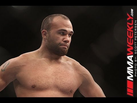 Strikeforce Presser: Robbie Lawler Was Going For a Kick and Got The Knee