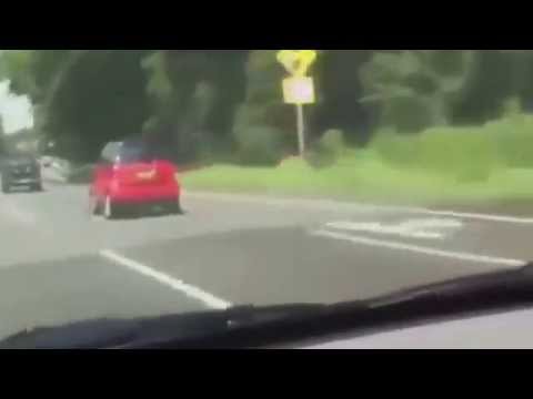 Śmieszny mini-samochód