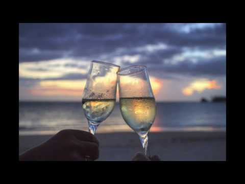 Tom Leykis VS female caller who wants men to pay for the date!!!   MGTOW