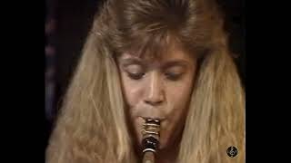 Van Morrison 05 Listen To The Lion Montreux 1989