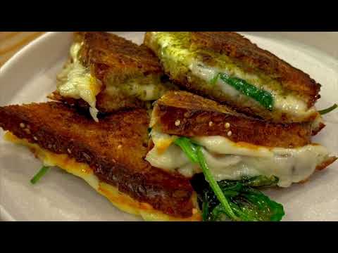 People are Making this Easy Grilled Cheese Sandwich on Repeat