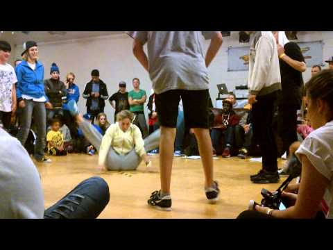 Da B-boy/girl Cyphers - Birmingham Breakfest 2011 (2