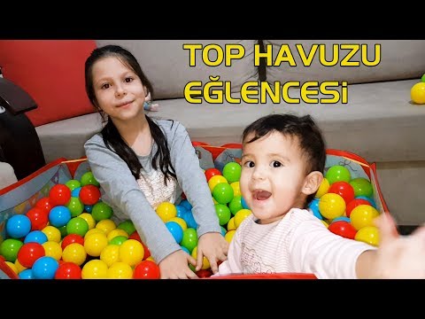 Ceylin ve Ceren'in Top Havuzu Eğlencesi - Learn colors with colorful balls finger family colors song