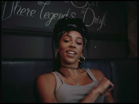 Deyah - Room 21 (Official Music Video)