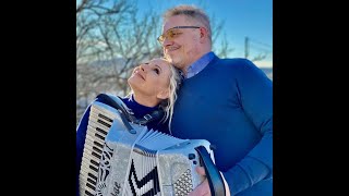 Rita Fotland Bøe &amp; Kåre Bøe  &quot;Liten fuggel&quot;  (Special)