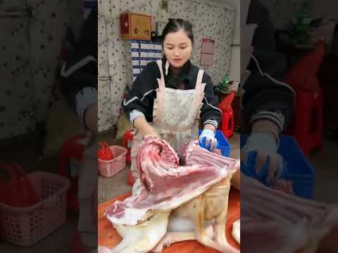 Amazing Master Butcher Beef girl #beef #cow #shorts #fraxychef #meat