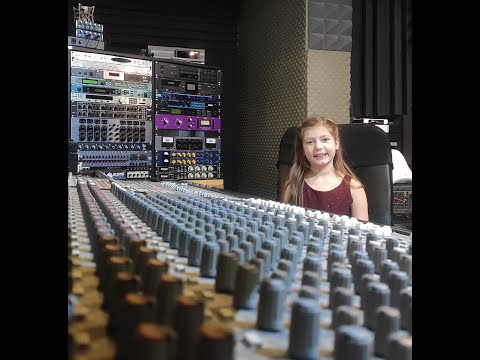 Oliwia Turek - 'I See Fire' (cover)