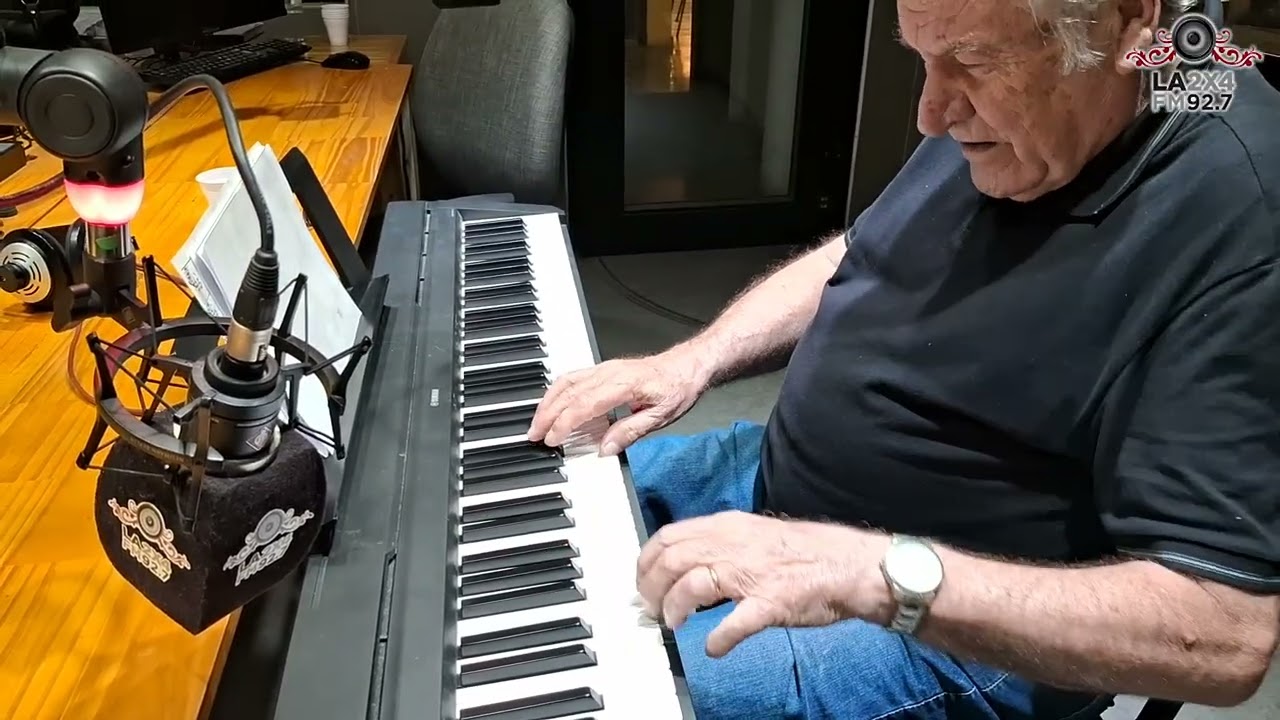 José Colángelo - "Tangos de Troilo" en Conexión de Tango.
