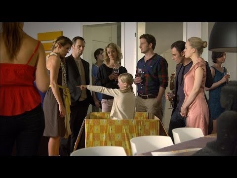 Paar verschenkt ein Kind - Ladykracher