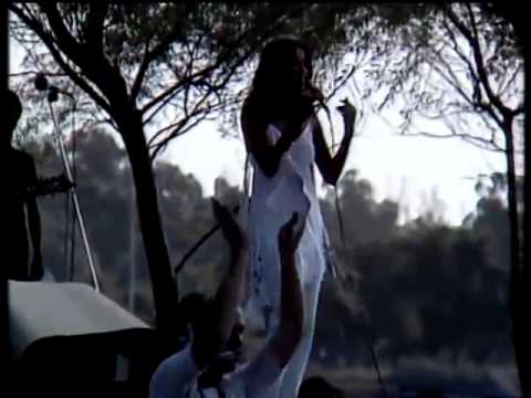 קיץ - עופרה חזה