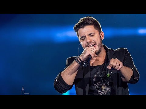 Cristiano Araújo - É Com Ela Que Eu Estou (DVD Villa Mix / Ao Vivo Em Brasília) [Vídeo Oficial]