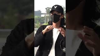 Download lagu Lee Joon Gi departure at Kimpo Airport #leejoongi mp3