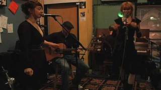 Nouvelle Vague - Blister in the Sun LIVE ON WFMU