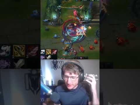 This Neeko spent the whole game disguised as a minion