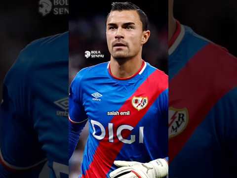 Bagaimana bisa kiper yang kebobolan 7 gol dari 4 laga malah dapat dukungan penuh dari pelatihnya?