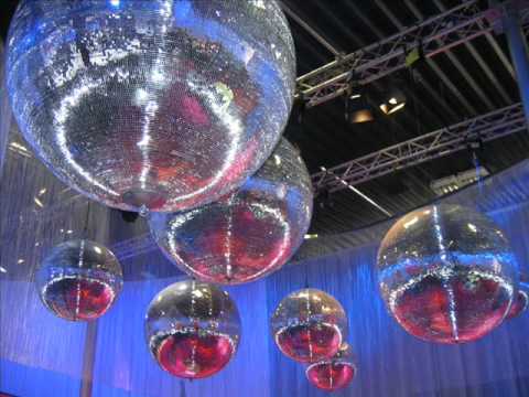 Courtney Argue Vs. Jeremy Greene Feat. Pitbull - Make It Rain (DJ Mazsi extended mix)