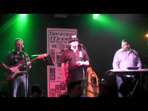 Seamus Moore:LIVE:Joyce Country Band:Mp4/HD