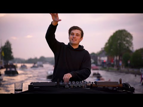 Martin Garrix Tribute to Avicii from a boat on Dutch waters!