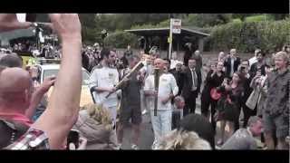 preview picture of video 'Olympic Torch at Sandgate, Kent'